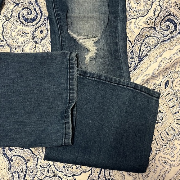 Worn once KanCan jeans - Picture 8 of 8